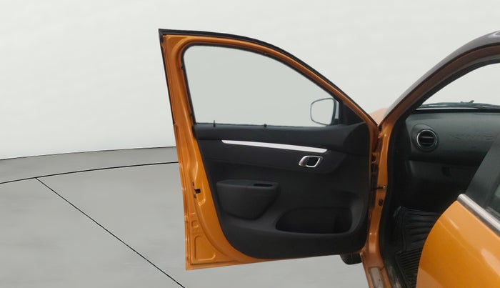 2023 Renault Kwid CLIMBER AMT 1.0, Petrol, Automatic, 4,551 km, LHS Front Door