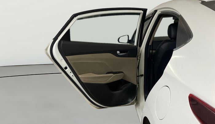 2021 Hyundai Verna SX (O) 1.5 CRDI AT, Diesel, Automatic, 1,08,132 km, LHS Rear Door