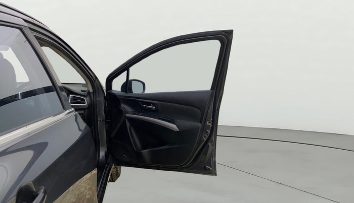 2021 Maruti S Cross DELTA 1.5, CNG, Manual, 1,37,195 km, RHS Front Door