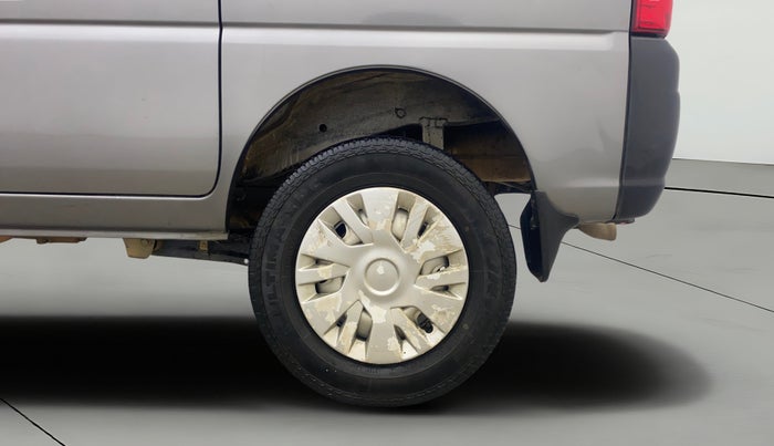 2021 Maruti Eeco 7 STR, Petrol, Manual, 76,991 km, Left Rear Wheel