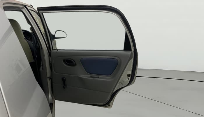 2013 Maruti Alto K10 VXI, Petrol, Manual, 71,705 km, RHS Rear Door