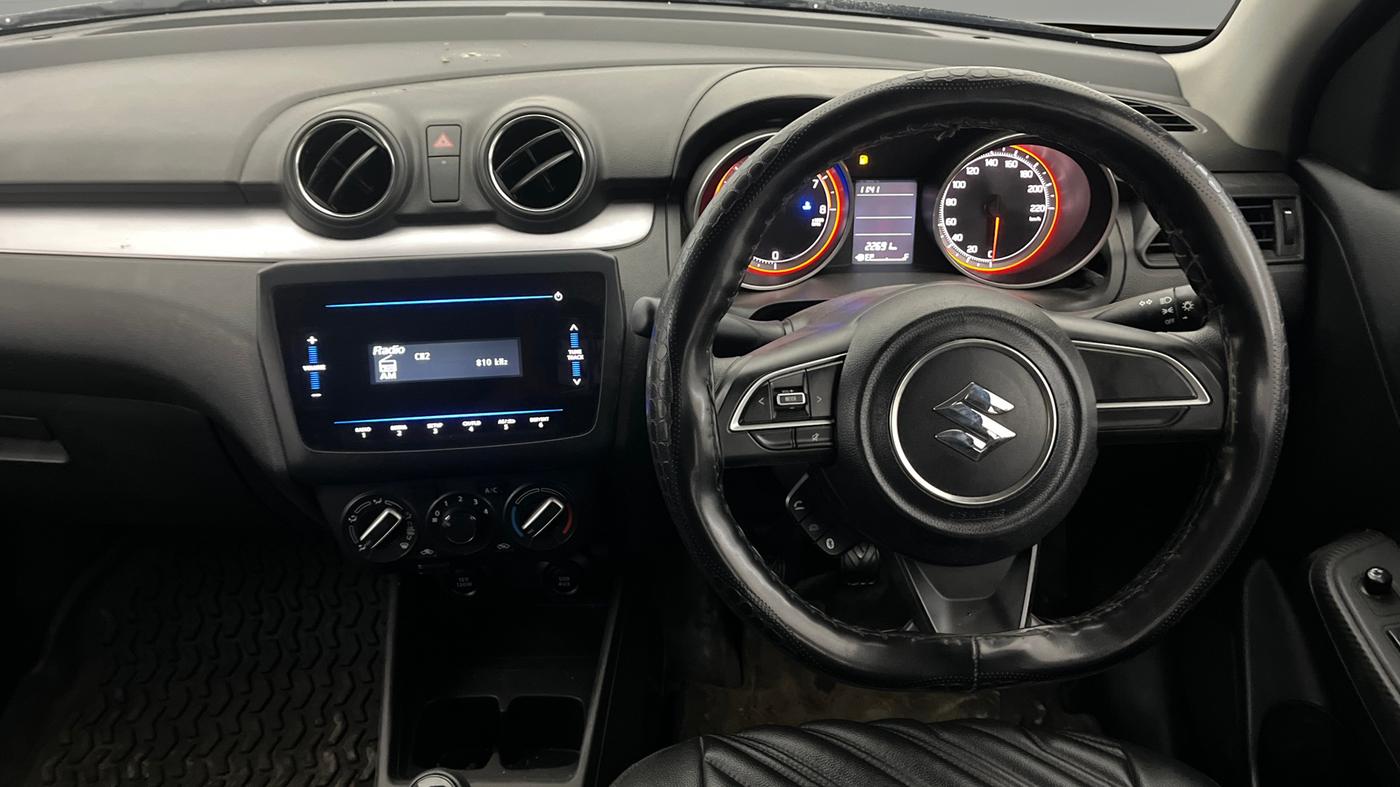 2023 Maruti Swift VXI, Petrol, Manual, 22,690 km, Steering Wheel Close Up