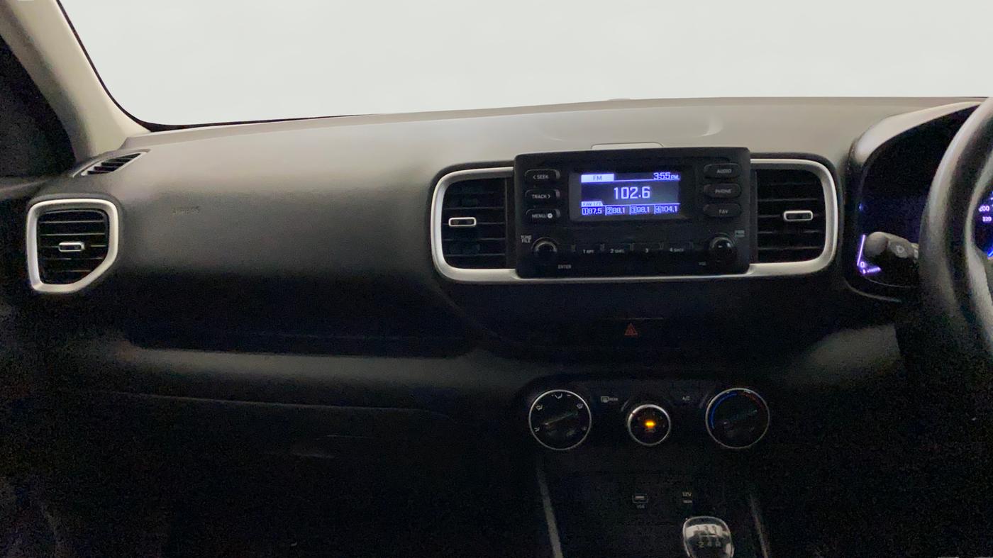 2019 Hyundai VENUE S 1.2, Petrol, Manual, 1,14,340 km, Air Conditioner
