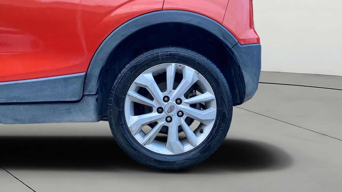 2019 Mahindra XUV300 W8 1.2 PETROL, Petrol, Manual, 80,467 km, Left Rear Wheel
