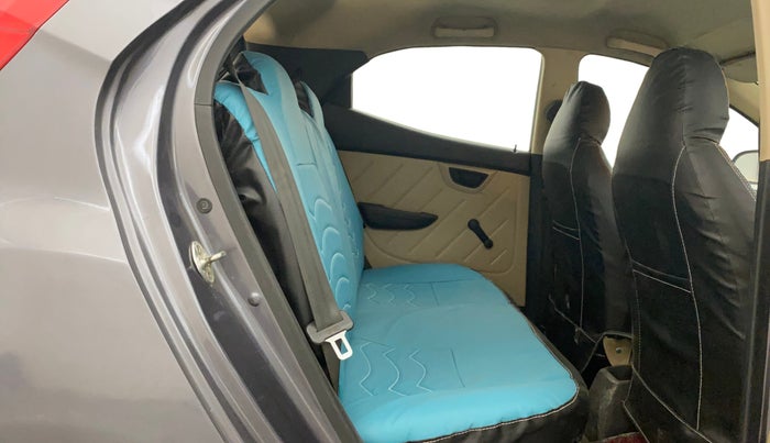 2018 Hyundai Eon MAGNA +, Petrol, Manual, 68,625 km, Right Side Rear Door Cabin