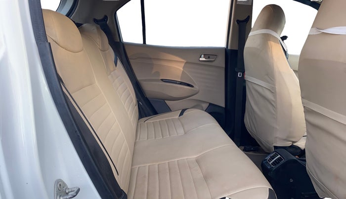 2019 Hyundai NEW SANTRO SPORTZ CNG, CNG, Manual, 60,561 km, Right Side Rear Door Cabin