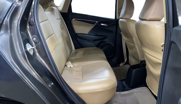 2016 Honda Jazz 1.2 V AT, Petrol, Automatic, 43,885 km, Right Side Rear Door Cabin