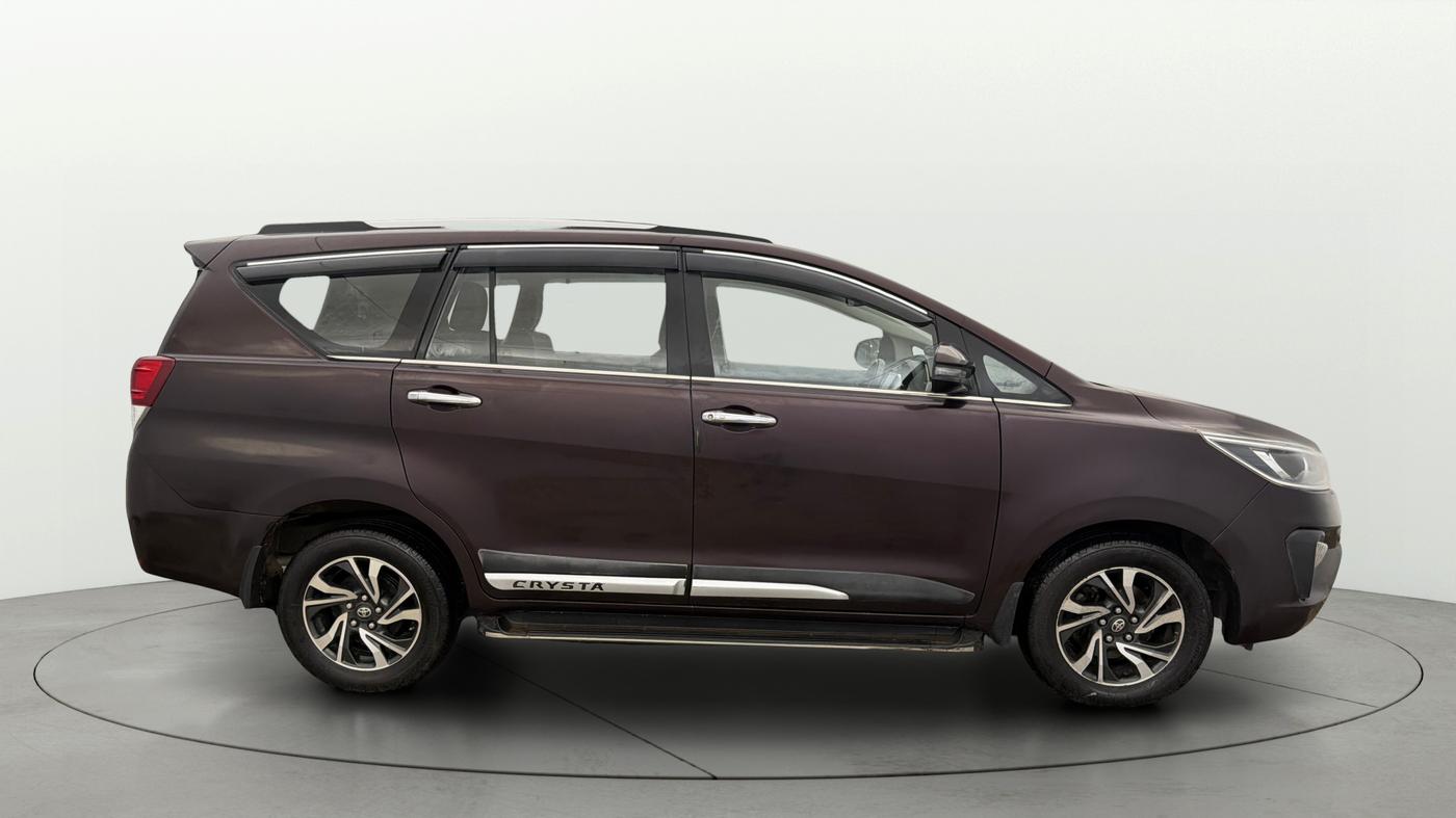 2022 Toyota Innova Crysta 2.7 VX 7 STR, Petrol, Manual, 67,894 km, Right Side View