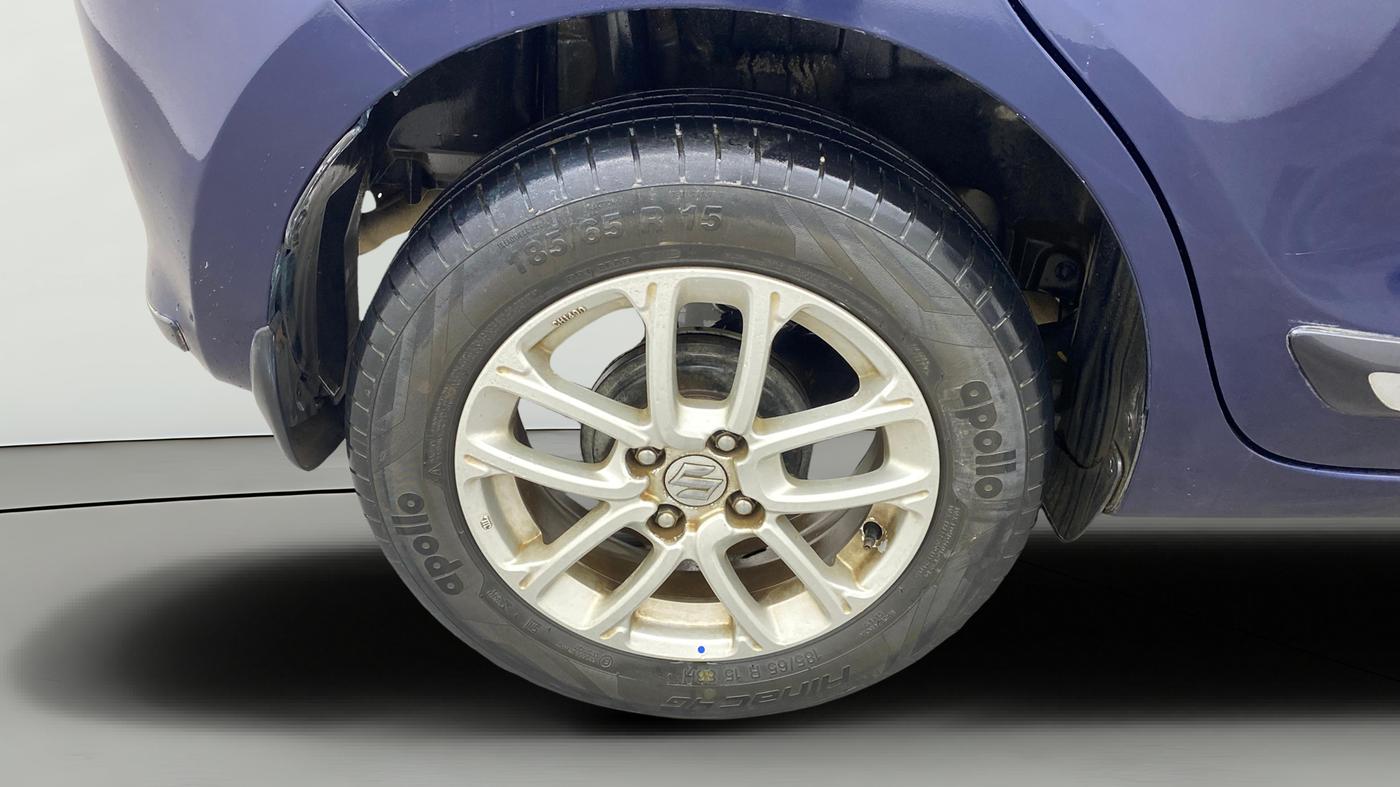 2018 Maruti Swift ZXI AMT, Petrol, Automatic, 41,058 km, Right Rear Wheel