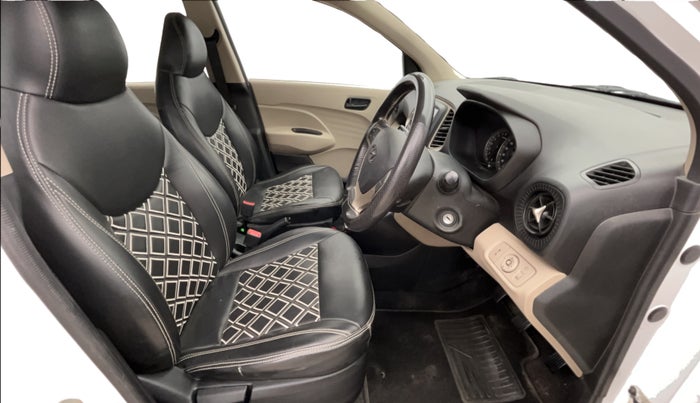 2022 Hyundai NEW SANTRO SPORTZ EXECUTIVE MT CNG, CNG, Manual, 46,996 km, Right Side Front Door Cabin