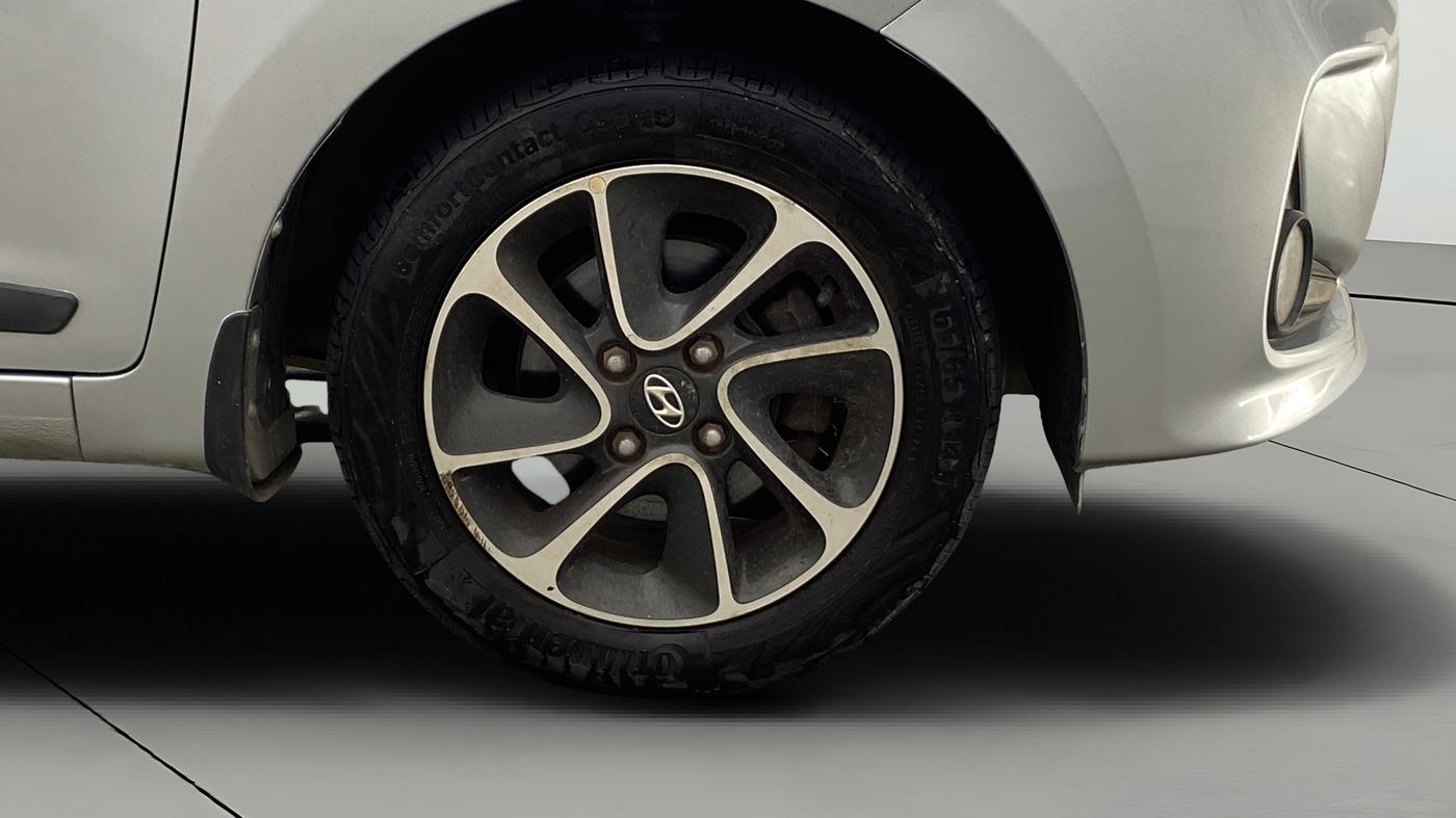 2019 Hyundai Grand i10 SPORTZ AT 1.2 KAPPA VTVT, Petrol, Automatic, 76,726 km, Right Front Wheel