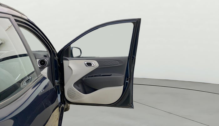 2023 Hyundai GRAND I10 NIOS SPORTZ AMT 1.2 KAPPA VTVT, Petrol, Automatic, 5,875 km, RHS Front Door