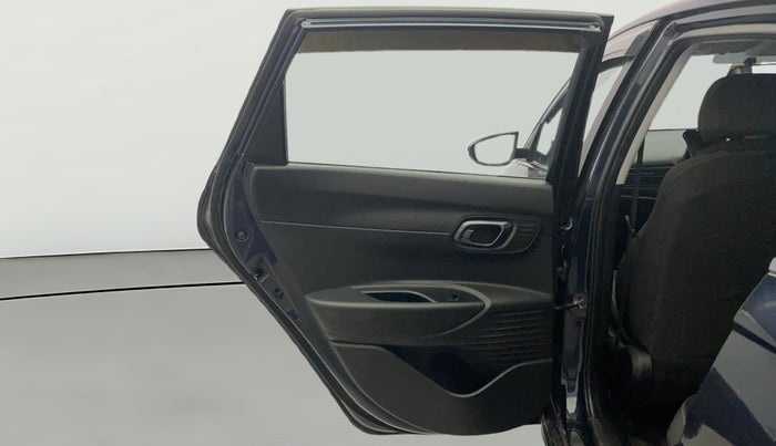 2023 Hyundai NEW I20 Sportz 1.2 IVT, Petrol, Automatic, 17,729 km, LHS Rear Door