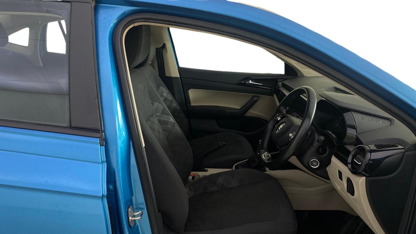 2023 Skoda SLAVIA AMBITION 1.0L TSI AT, Petrol, Automatic, 41,121 km, Right Side Front Door Cabin
