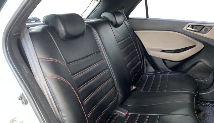 2017 Hyundai Elite i20 ASTA 1.2 (O), Petrol, Manual, 51,270 km, Right Side Rear Door Cabin