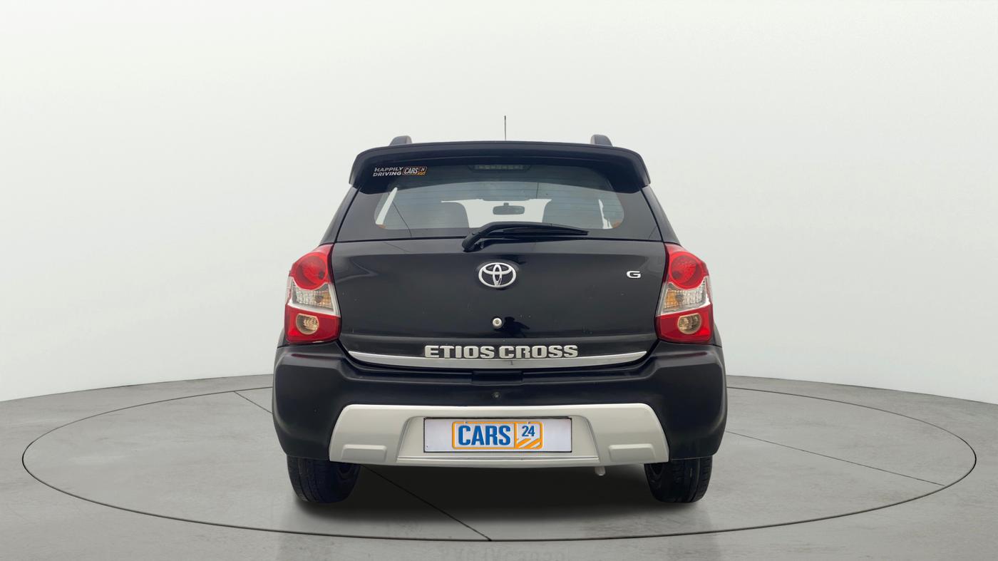 2015 Toyota Etios CROSS 1.2 G, Petrol, Manual, 81,910 km, Back/Rear