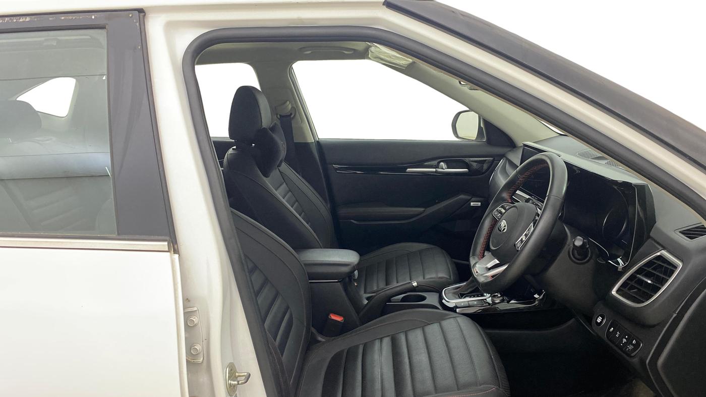 2020 KIA SELTOS GTX PLUS DCT 1.4 PETROL, Petrol, Automatic, 21,210 km, Right Side Front Door Cabin