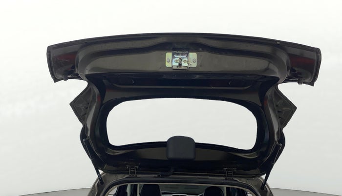 2018 Renault Kwid RXT 1.0 (O), Petrol, Manual, 23,684 km, Boot Door Open