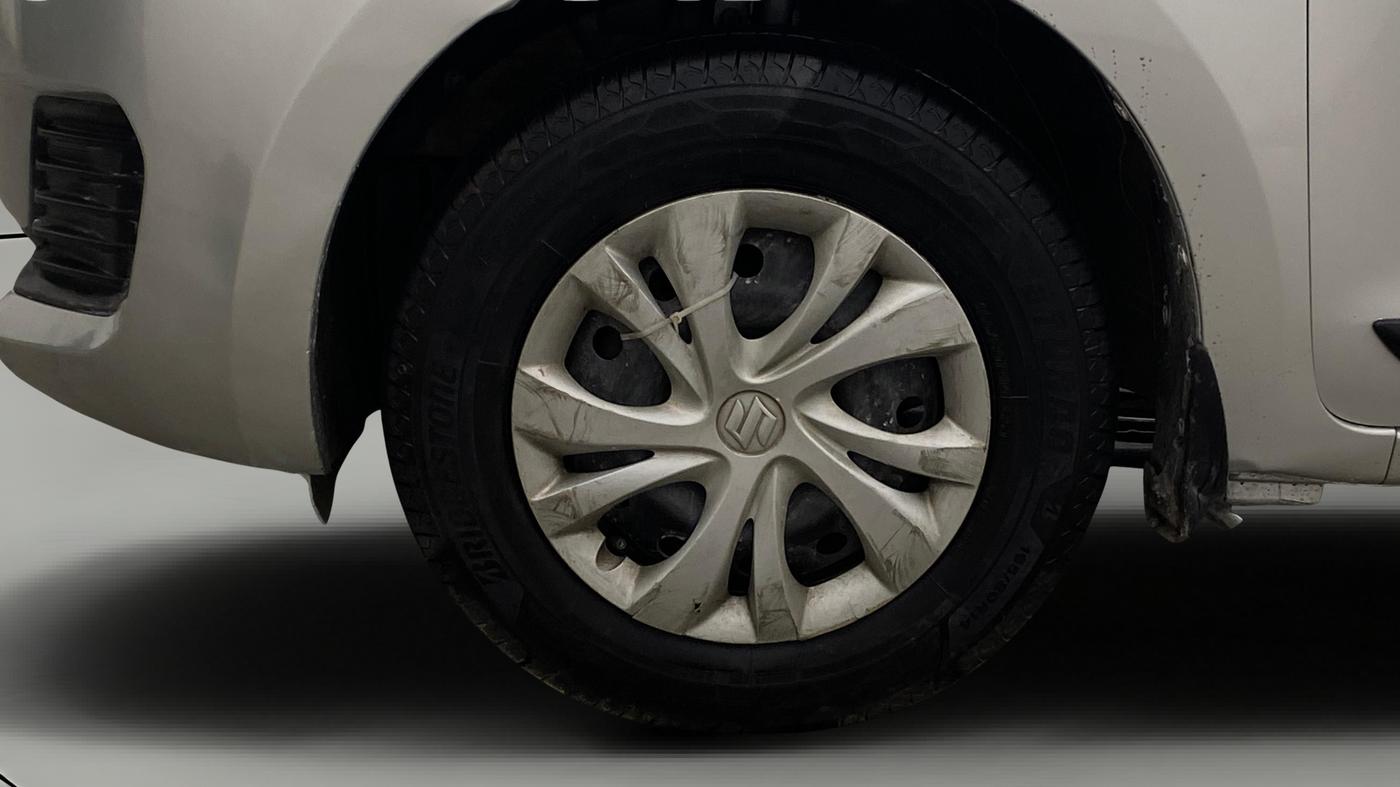 2019 Maruti Swift VXI, Petrol, Manual, 67,839 km, Left Front Wheel