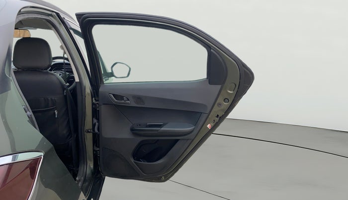 2022 Tata TIAGO NRG XZ MT, Petrol, Manual, 20,159 km, RHS Rear Door