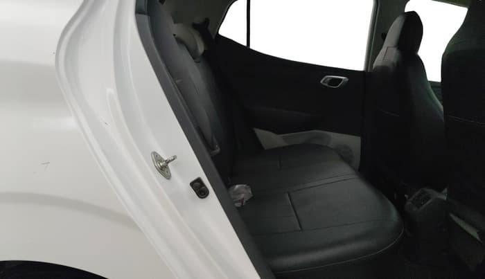 2025 Hyundai GRAND I10 NIOS SPORTZ 1.2 KAPPA VTVT CNG, CNG, Manual, 14,548 km, Right Side Rear Door Cabin