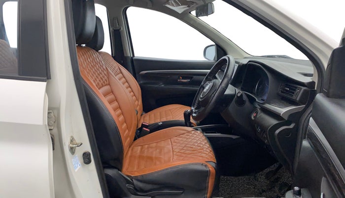 2021 Maruti XL6 ZETA MT, Petrol, Manual, 69,154 km, Right Side Front Door Cabin
