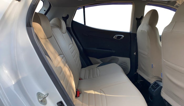 2022 Hyundai GRAND I10 NIOS SPORTZ 1.2 KAPPA VTVT, Petrol, Manual, 26,782 km, Right Side Rear Door Cabin