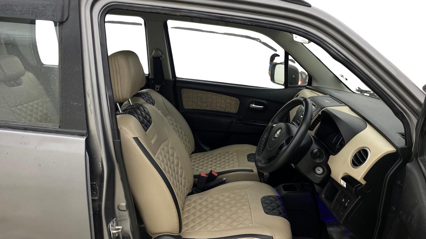 2017 Maruti Wagon R 1.0 VXI+ AMT, Petrol, Automatic, 23,569 km, Right Side Front Door Cabin