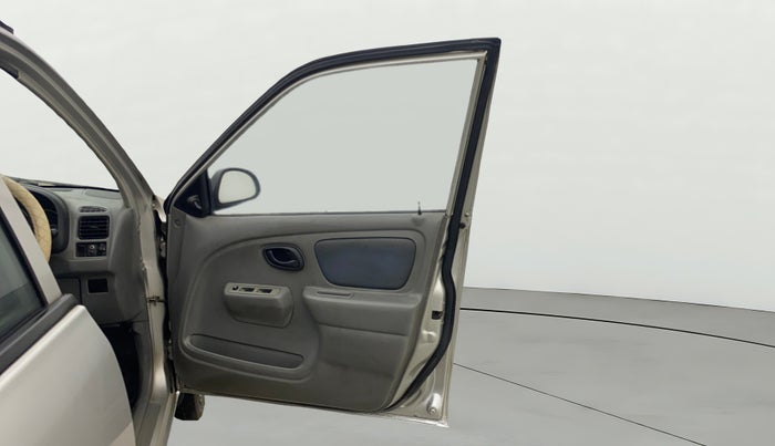 2013 Maruti Alto K10 VXI, Petrol, Manual, 53,534 km, RHS Front Door