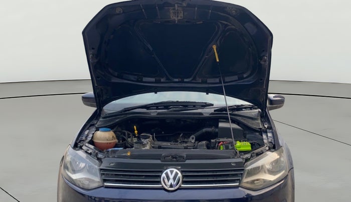 2015 Volkswagen Polo HIGHLINE1.2L, Petrol, Manual, 95,865 km, Open Bonet