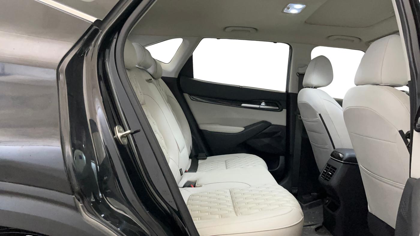 2022 KIA SELTOS HTX PETROL 1.5, Petrol, Manual, 42,408 km, Right Side Rear Door Cabin