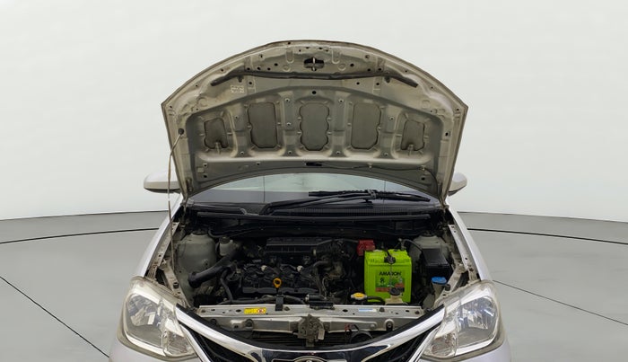 2013 Toyota Etios G, Petrol, Manual, 1,16,531 km, Open Bonet