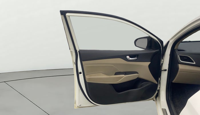 2018 Hyundai Verna 1.6 VTVT SX O, Petrol, Manual, 70,816 km, LHS Front Door