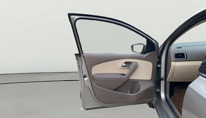 2016 Skoda Rapid 1.5 TDI CR STYLE PLUS AT, Diesel, Automatic, 1,32,232 km, LHS Front Door