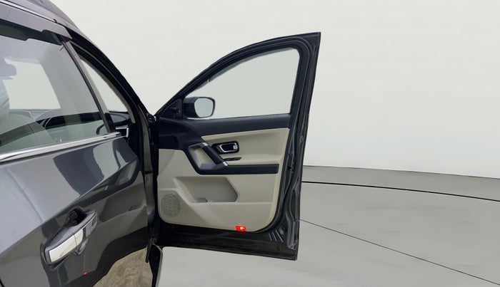 2021 Tata Safari XZA, Diesel, Automatic, 28,091 km, RHS Front Door