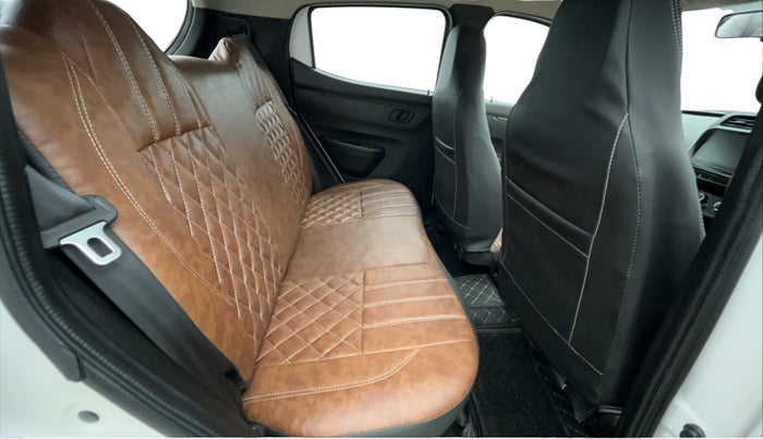 2021 Renault Kwid RXT 1.0 (O), Petrol, Manual, 24,174 km, Right Side Rear Door Cabin