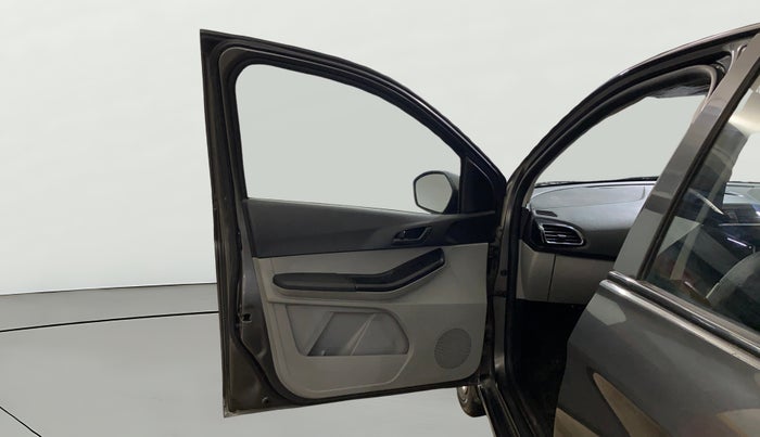 2021 Tata Tiago XT PETROL, Petrol, Manual, 39,607 km, LHS Front Door