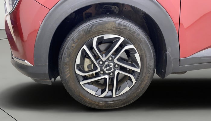 2023 KIA CARENS PRESTIGE PLUS 1.5 PETROL DCT 7 STR, Petrol, Automatic, 4,955 km, Left Front Wheel