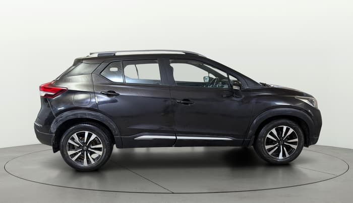 2022 Nissan Kicks XV 1.5, Petrol, Manual, 49,244 km, Right Side View