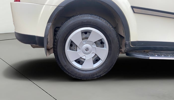 2015 Mahindra XUV500 W6, Diesel, Manual, 76,338 km, Right Rear Wheel