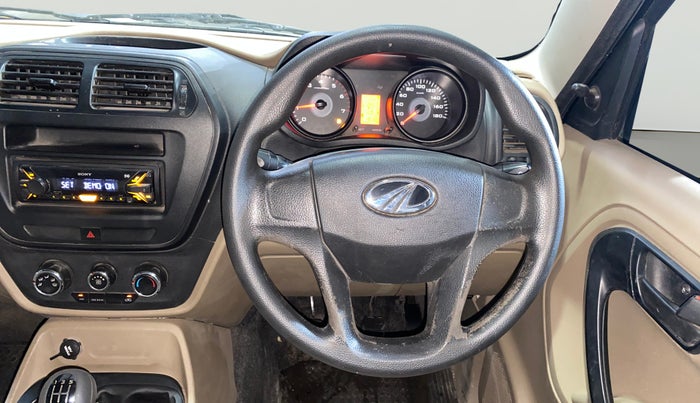 2016 Mahindra TUV300 T4, Diesel, Manual, 45,086 km, Steering Wheel Close Up