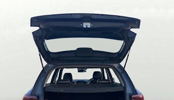 2019 Hyundai VENUE SX 1.0 TURBO, Petrol, Manual, 20,216 km, Boot Door Open