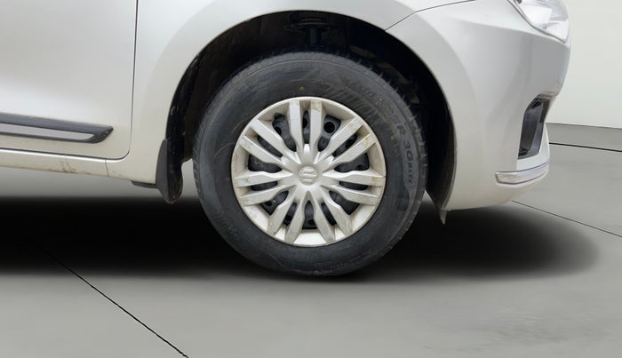 2018 Maruti Dzire VXI AMT, Petrol, Automatic, 48,114 km, Right Front Wheel