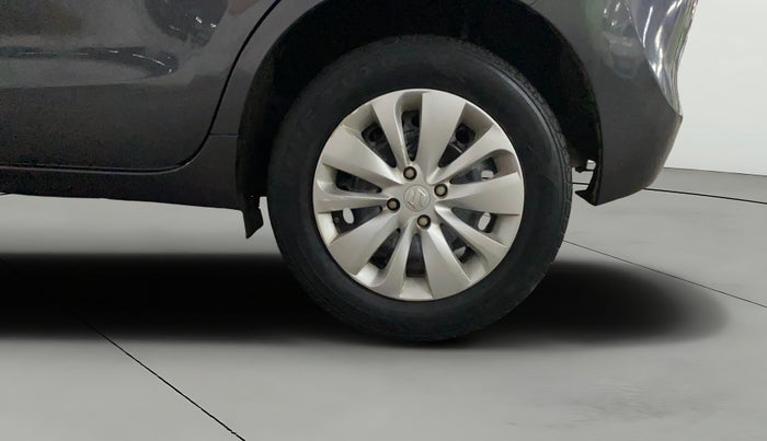 2016 Maruti Baleno DELTA DIESEL 1.3, Diesel, Manual, 65,738 km, Left Rear Wheel