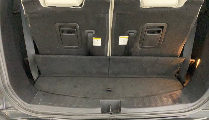 2023 Tata Safari XZA PLUS GOLD, Diesel, Automatic, 39,398 km, Boot Inside