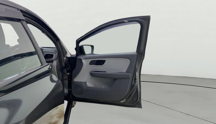 2020 Tata ALTROZ XE PETROL, Petrol, Manual, 37,940 km, RHS Front Door