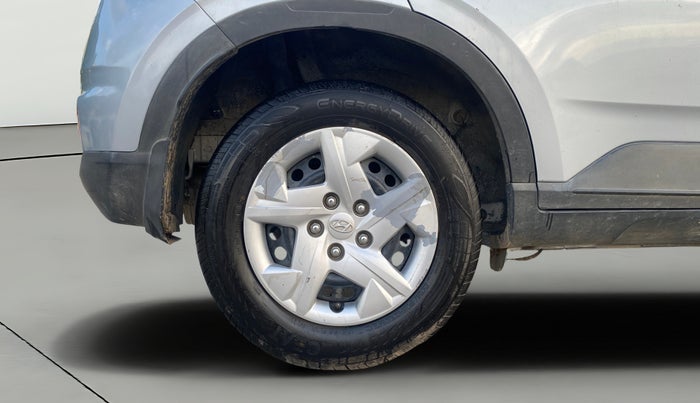 2021 Hyundai VENUE S 1.2, Petrol, Manual, 50,845 km, Right Rear Wheel