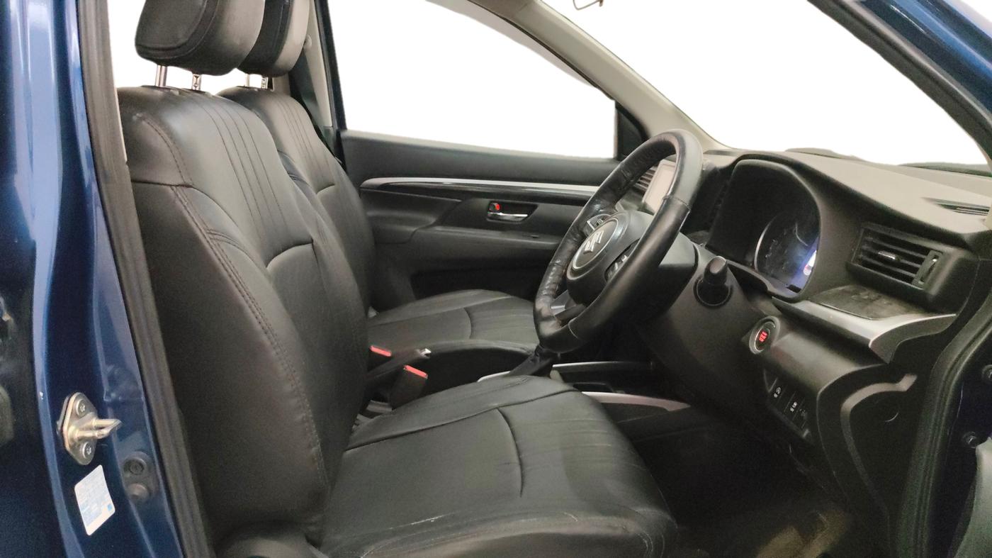 2021 Maruti XL6 ZETA AT, Petrol, Automatic, 84,940 km, Right Side Front Door Cabin