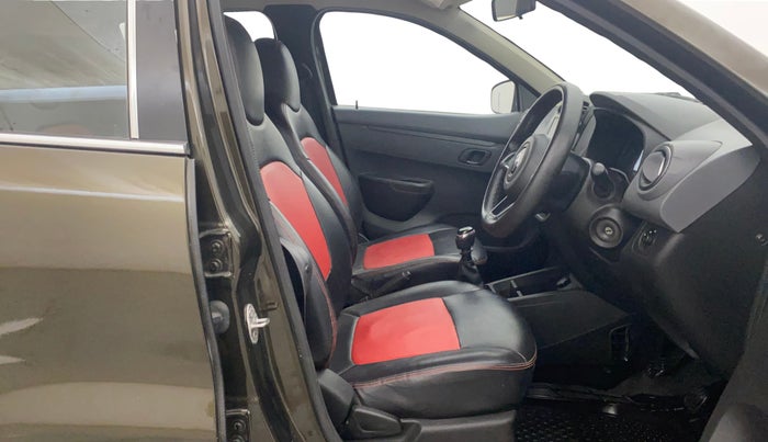 2021 Renault Kwid RXT 1.0 (O), Petrol, Manual, 36,999 km, Right Side Front Door Cabin