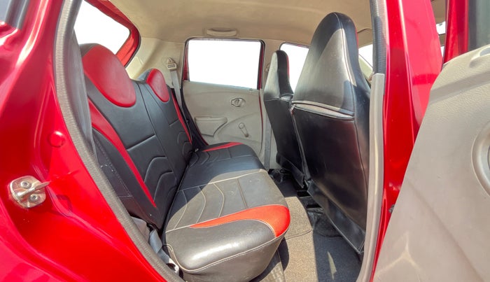 2015 Datsun Go T, Petrol, Manual, 62,942 km, Right Side Rear Door Cabin